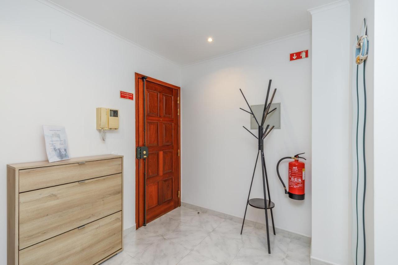 Breeze Beach House Сетубал Экстерьер фото